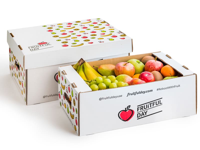 Đóng gói hoa quả trong thùng carton