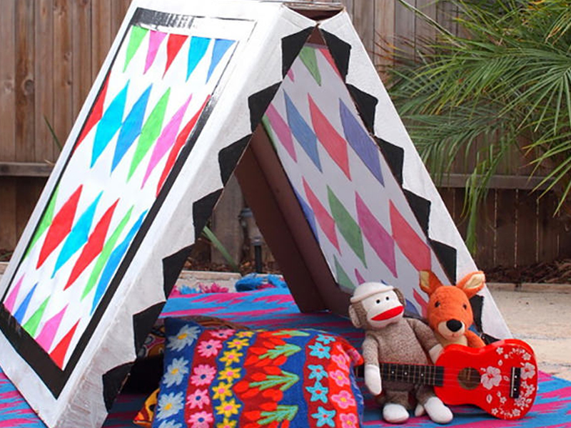 Làm lều bằng thùng carton đựng tivi