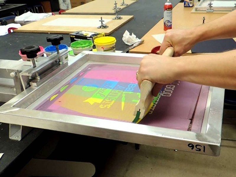 Công nghệ in ấn và thiết bị sử dụng có ảnh hưởng trực tiếp đến chất lượng của sản phẩm bao bì cuối cùng