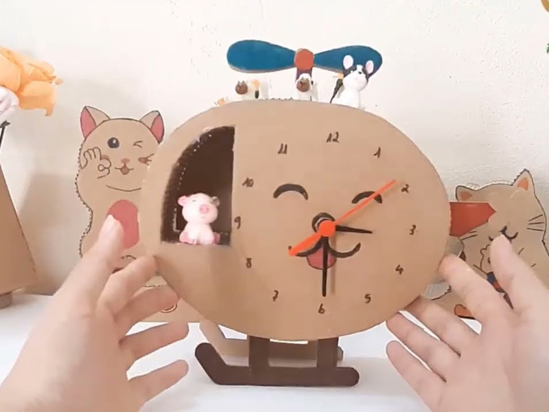 Lợi ích và 5 ý tưởng tái chế thùng carton cũ đơn giản tại nhà 13 Đồng hồ tự chế bằng thùng carton
