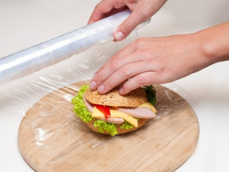 Những sai lầm cần tránh khi sử dụng màng bọc thực phẩm PE