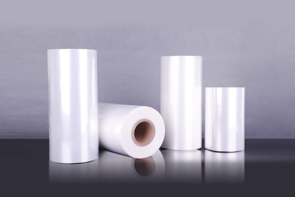 Phân biệt màng co PE, PVC, PO và cách lựa chọn tối ưu cho doanh nghiệp 1 Phân biệt màng co PE PVC PO và cách lựa chọn tối ưu cho doanh nghiệp