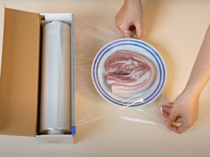 Màng bọc thực phẩm PE và PVC: Loại nào an toàn hơn? 8 Tại sao lại có hai loại màng bọc thực phẩm PE và PVC?