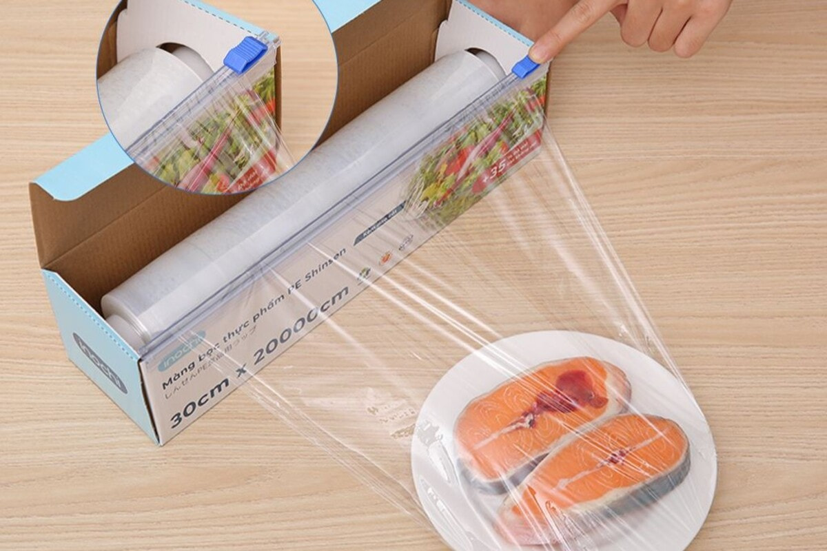 Màng bọc thực phẩm PE và PVC: Hướng dẫn chọn mua và sử dụng màng bọc